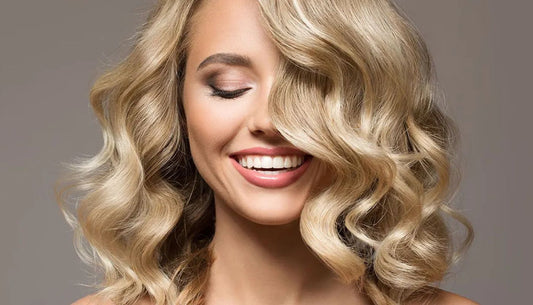 Capelli biondi / grigi / bianchi