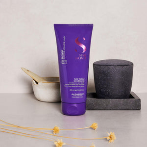 Alfaparf - semi di lino blonde anti-yellow low conditioner - neutralizza gli indesiderati riflessi gialli
